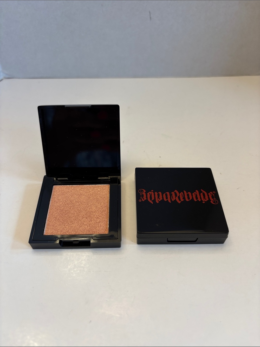 Reina Rebelde SOL Highlighter